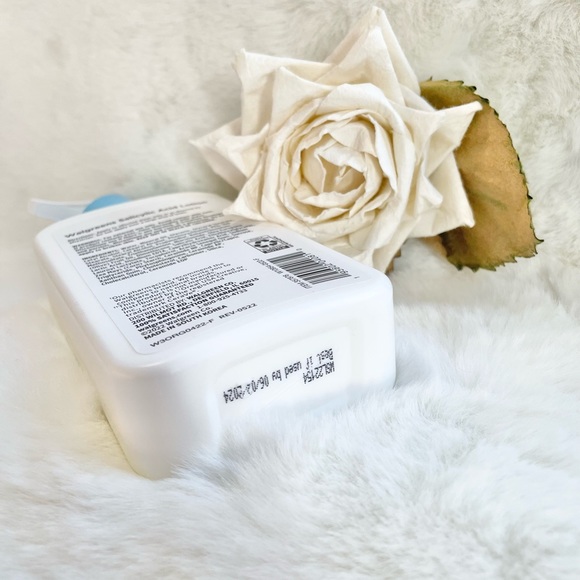 New with tags Fragrance Free Salicylic Acid Lotion. Exfoliates and Moisturizes - Picture 3 of 3